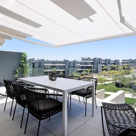The Golden Oasis Penthouse Διαμέρισμα Εστεπόνα Εξωτερικό φωτογραφία