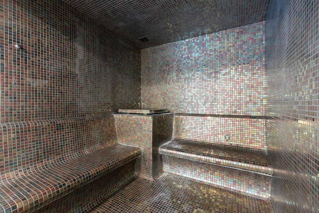 The Golden Oasis Penthouse Διαμέρισμα Εστεπόνα Εξωτερικό φωτογραφία