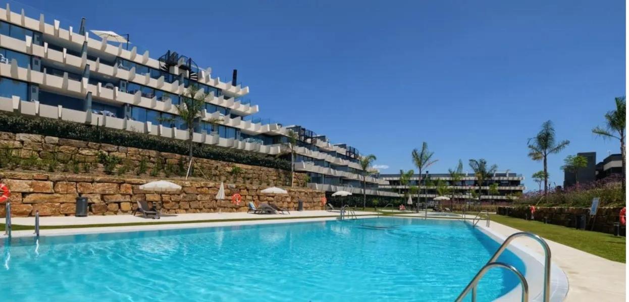The Golden Oasis Penthouse Διαμέρισμα Εστεπόνα Εξωτερικό φωτογραφία