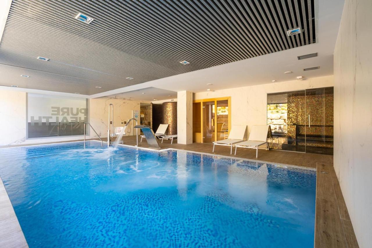 The Golden Oasis Penthouse Διαμέρισμα Εστεπόνα Εξωτερικό φωτογραφία