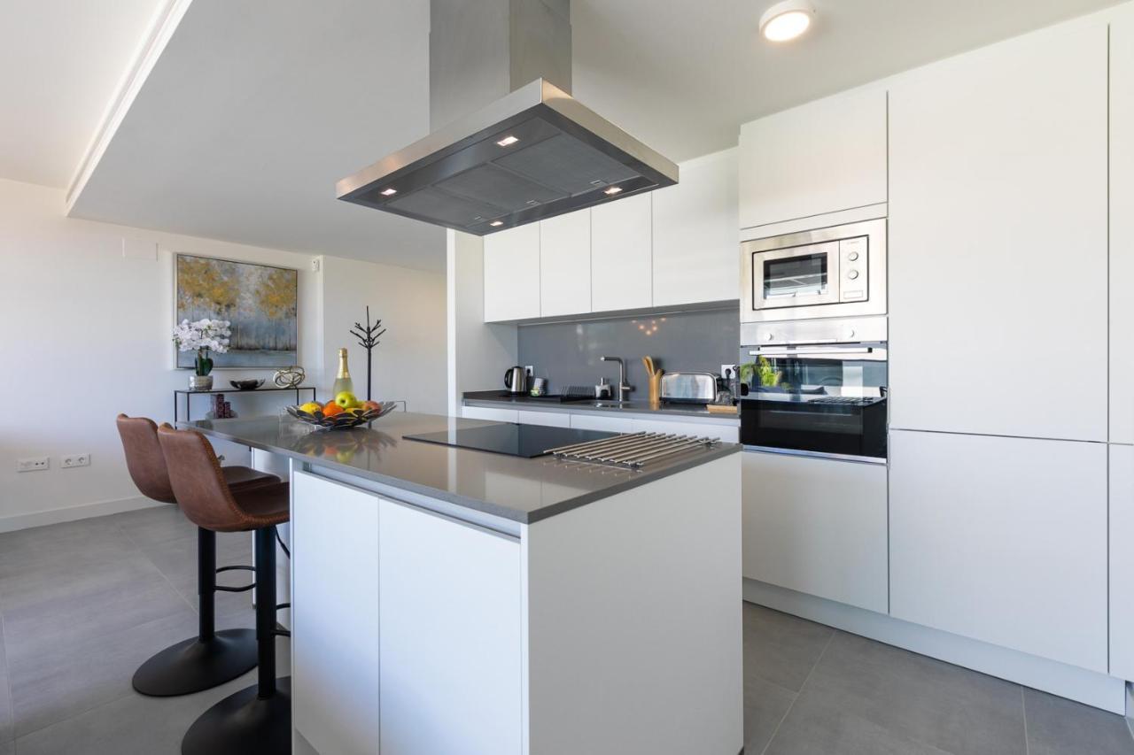 The Golden Oasis Penthouse Διαμέρισμα Εστεπόνα Εξωτερικό φωτογραφία
