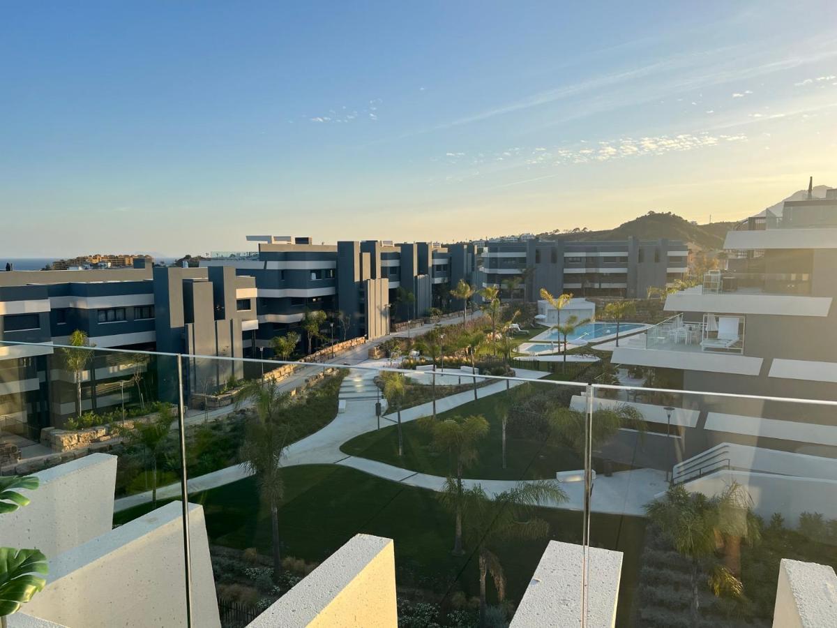 The Golden Oasis Penthouse Διαμέρισμα Εστεπόνα Εξωτερικό φωτογραφία