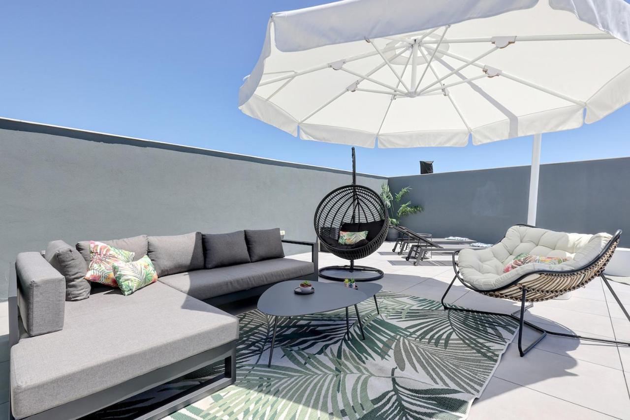 The Golden Oasis Penthouse Διαμέρισμα Εστεπόνα Εξωτερικό φωτογραφία