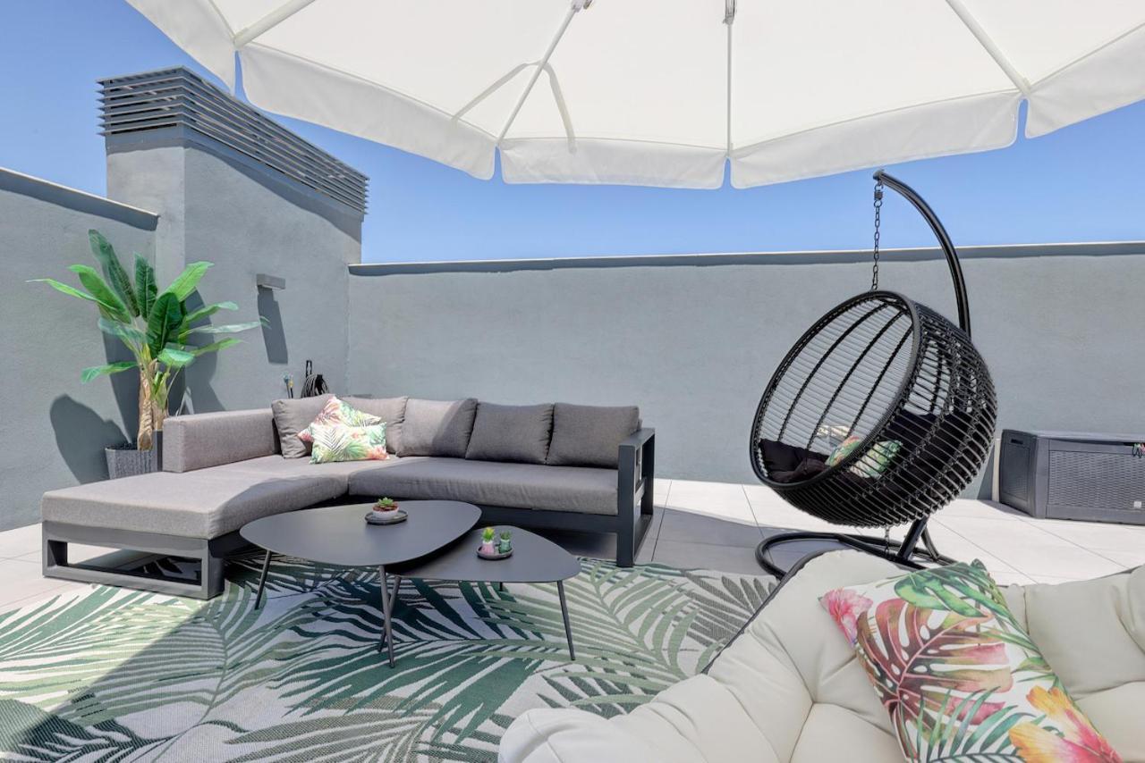 The Golden Oasis Penthouse Διαμέρισμα Εστεπόνα Εξωτερικό φωτογραφία